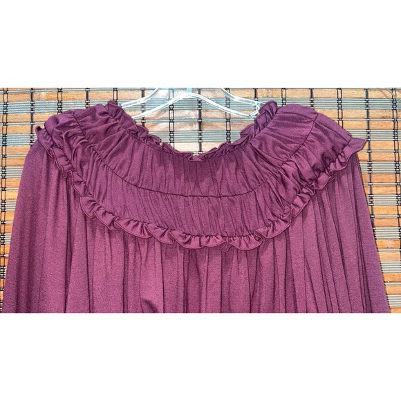 Women’s Ann Taylor Maroon Long Sleeve Dress Smocked Neck Size Medium - Picture 2 of 7